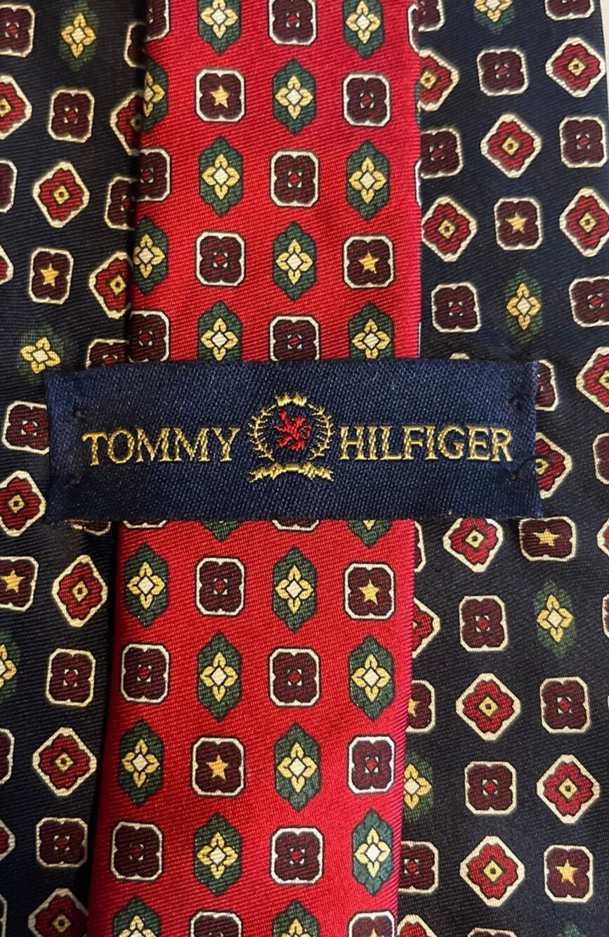 Tommy Hilfiger Navy Blue and Red Silk Men's Neck Tie EUC 54/4